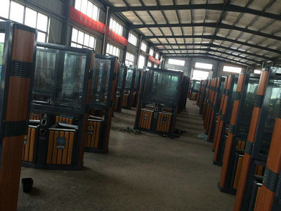 辽宁抚顺城市公共设施的升级 玻璃钢公交候车亭与柜员机防护罩